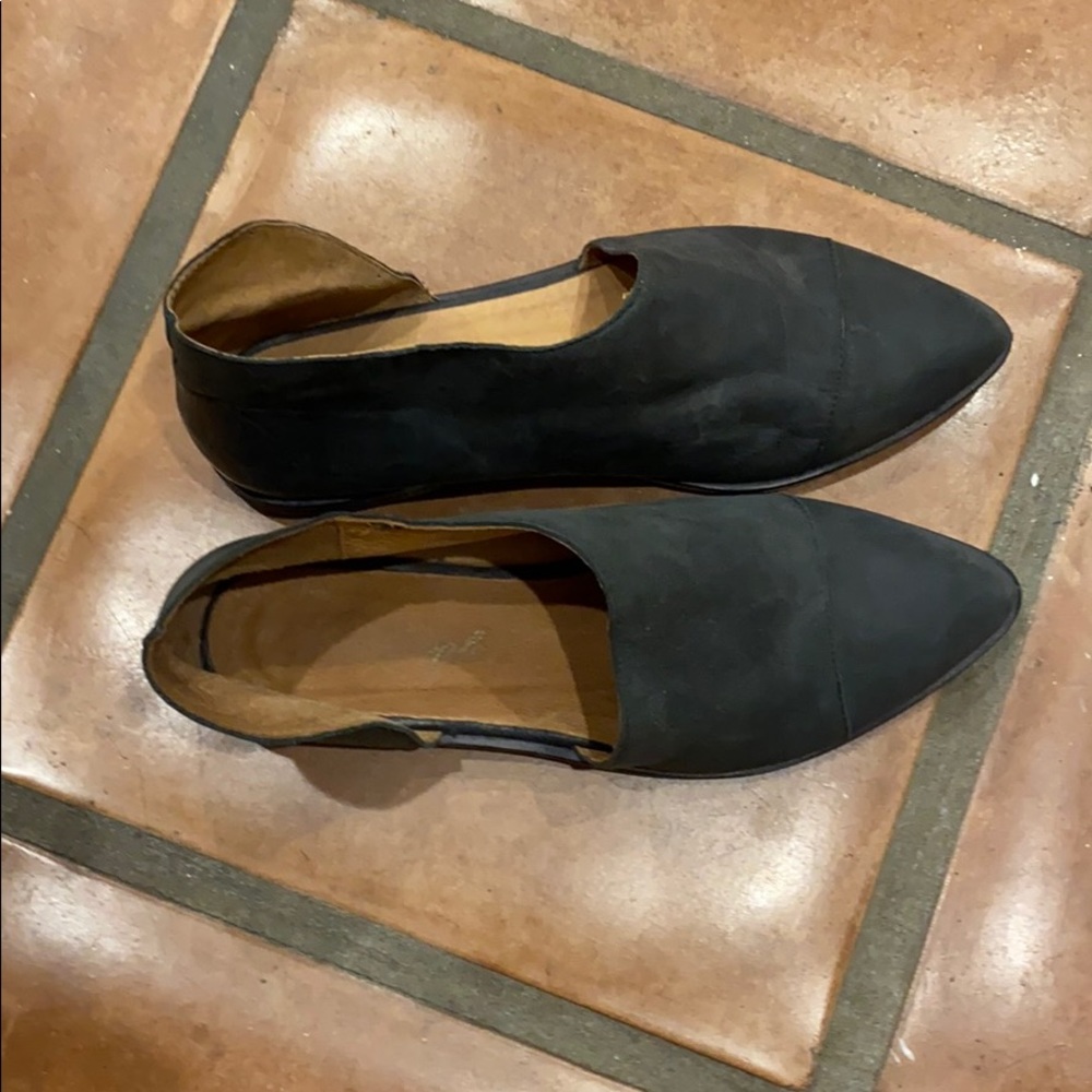 Free People Royale Flat - hardly worn
